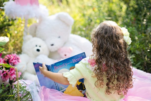 Scholastic Books know that reading out loud helps kids learn
