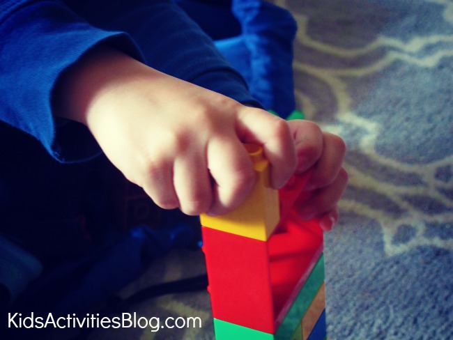 The Greek Labyrinth LEGO Maze for kids {How to make a labyrinth}