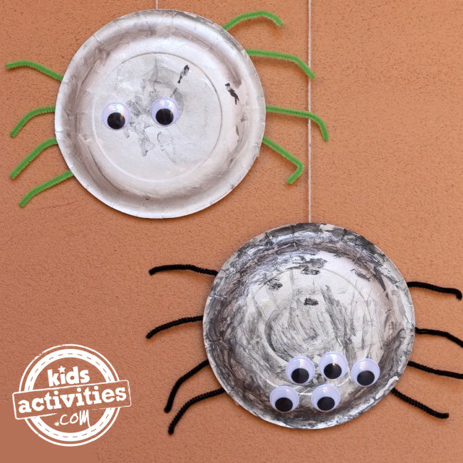 Halloween paper plate spiders from Kids Activities Blog