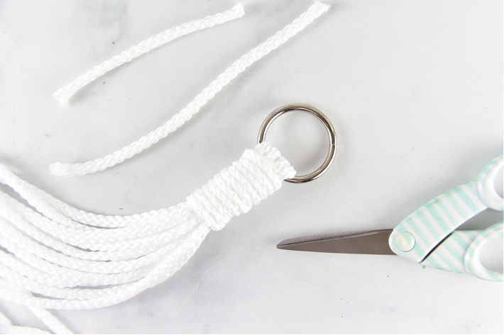 How to wind cord at the top of a macrame hanger.