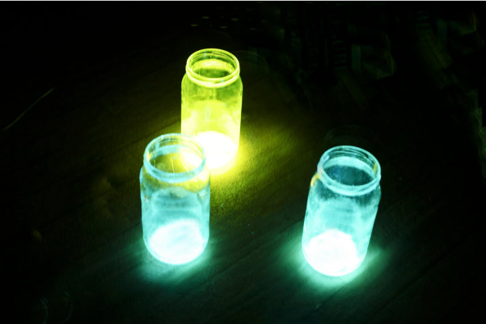 Glow stick kits for kids for glowing science experiments at home - Kids Activities Blog