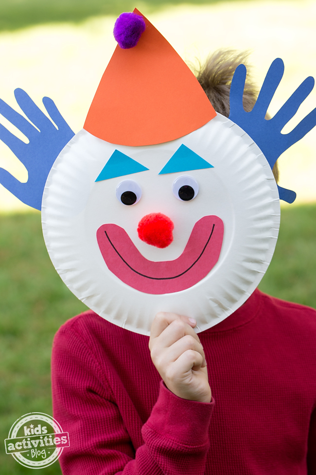 Paper Plate Clown Mask